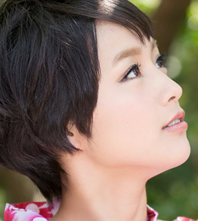 羽田真里(向井藍)